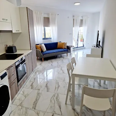 Penthouse With Large Terrace Close To Seafront 公寓 圣保罗湾城