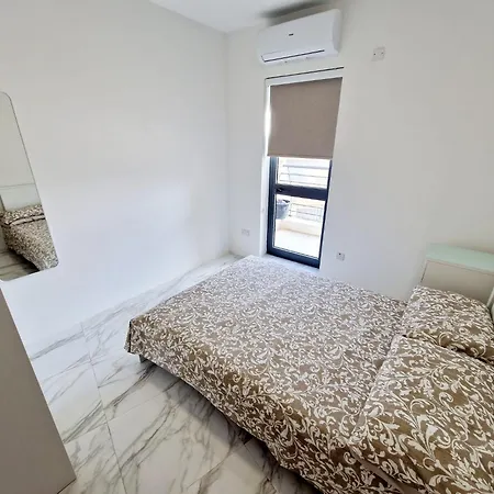 Penthouse With Large Terrace Close To Seafront St. Paul's Bay