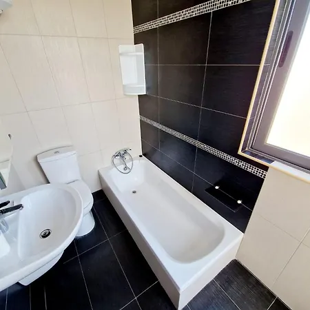 Apartment Penthouse With Large Terrace Close To Seafront St. Paul's Bay